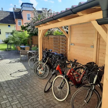 Fruehstueckshaus Wunderland Bed & Breakfast Laa an der Thaya