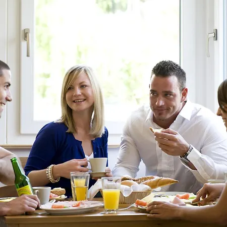 Fruehstueckshaus Wunderland Bed & Breakfast Laa an der Thaya