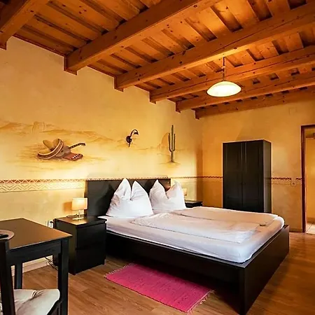 Bed & Breakfast Fruehstueckshaus Wunderland Laa an der Thaya