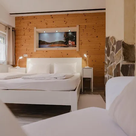 Fruehstueckshaus Wunderland Bed & Breakfast 3*